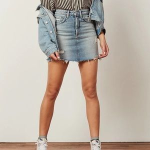 Boyish The Corey distressed skirt in strange love size 27